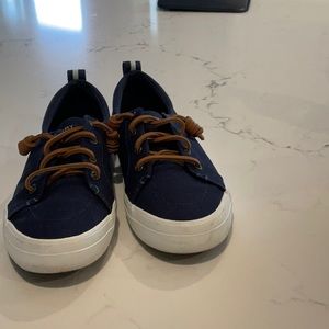 Sperry navy sneakers